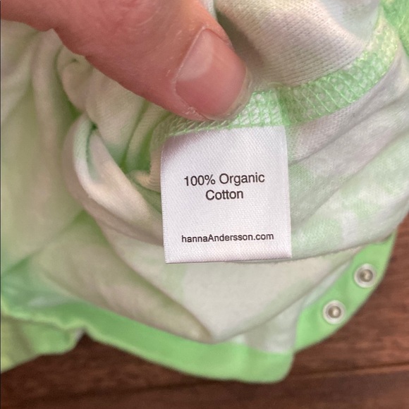 Hanna Andersson Green and White Bodysuit with Playful Patterns - Picture 5 of 7